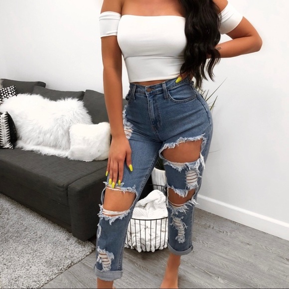 Size 7 distressed jeans - Picture 3 of 5